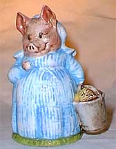 Royal Doulton Beatrix Potter Figurine - Aunt Pettitoes