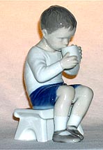 Bing & Grondahl Figurine - Victor On Bench