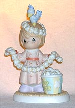 Enesco Precious Moments Figurine - Things Are Poppin' At Our House This Christmas