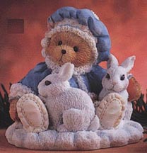 Enesco Cherished Teddies Figurine - Sonja - Holiday Cuddles
