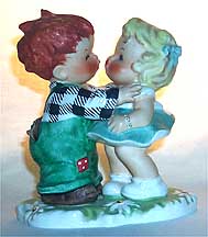 The Stolen Kiss Charlot Byj 'redheads' Figurine