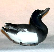 Bing & Grondahl Figurine - Tufted Duck, Sitting
