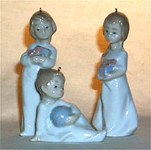 Lladro Figurine - Christmas Morning, Set of 3