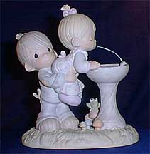 Enesco Precious Moments Figurine - Your Love Is So Uplifting