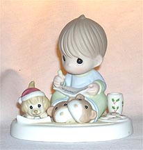 Enesco Precious Moments Figurine - A Heart Filled With Warmth And Wishes