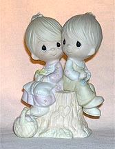 Enesco Precious Moments Figurine - Love One Another